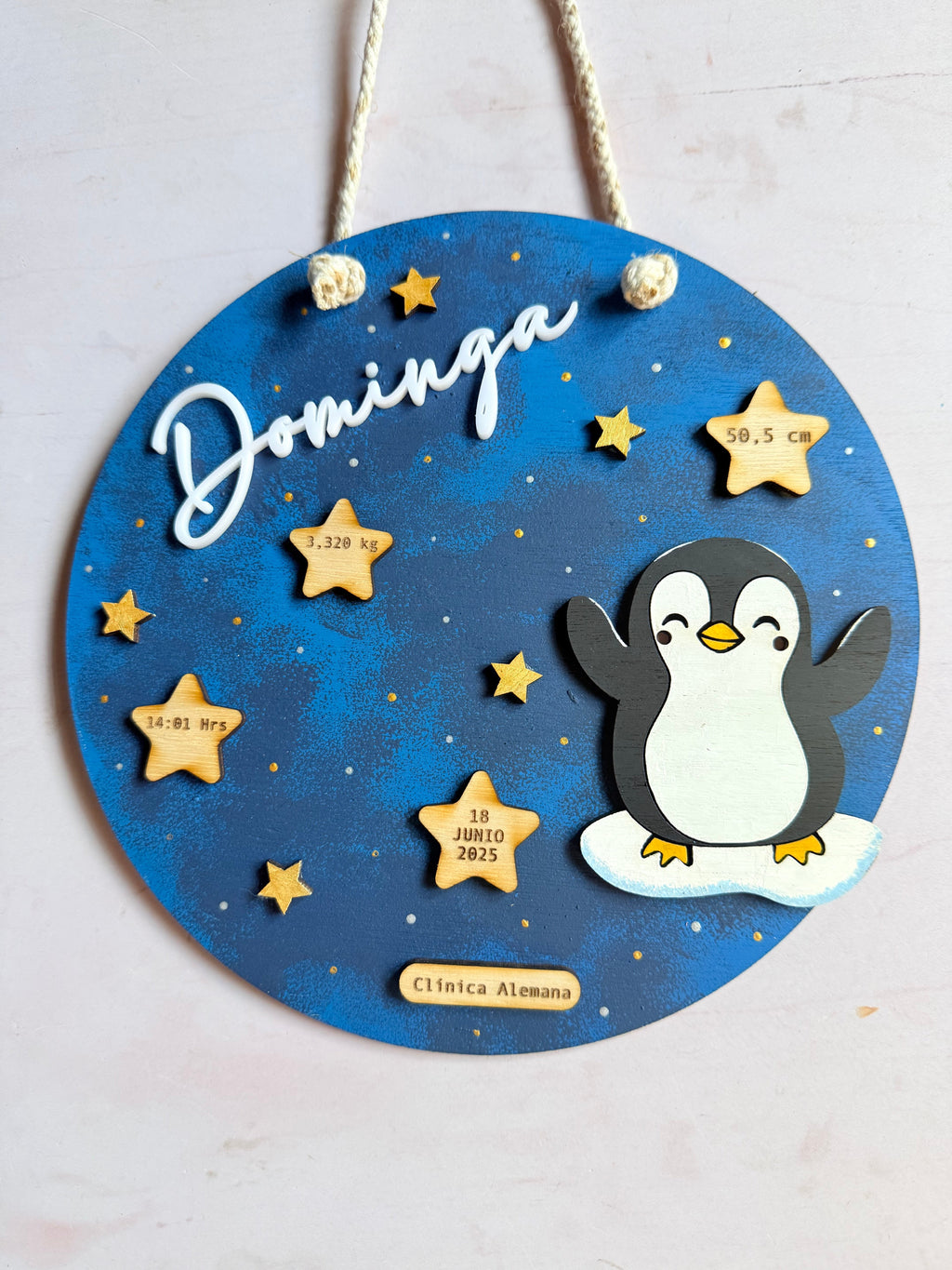 Cartel de nacimiento pingüino